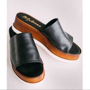 Matisse One Kiss Platform Slide Sandals Black Leather & Woodgrain Look 8 NWOB